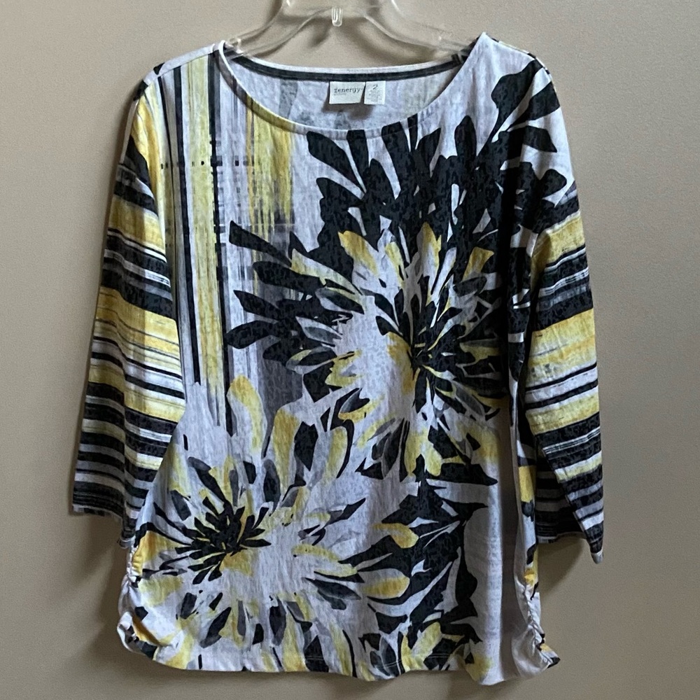 ZENERGY by CHICOS TOP / MULTI COLOR/3/4 SLEEVE /BOAT NECK/SIZE 2.